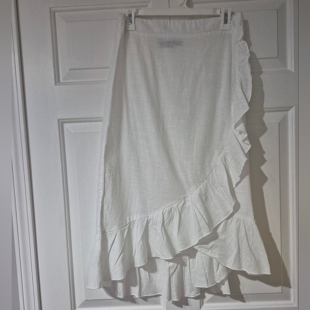 Miles Gabrielle S. N.W.T. 100% Cotton ruffle Mid Length Skirt/ Beach Cover -up
